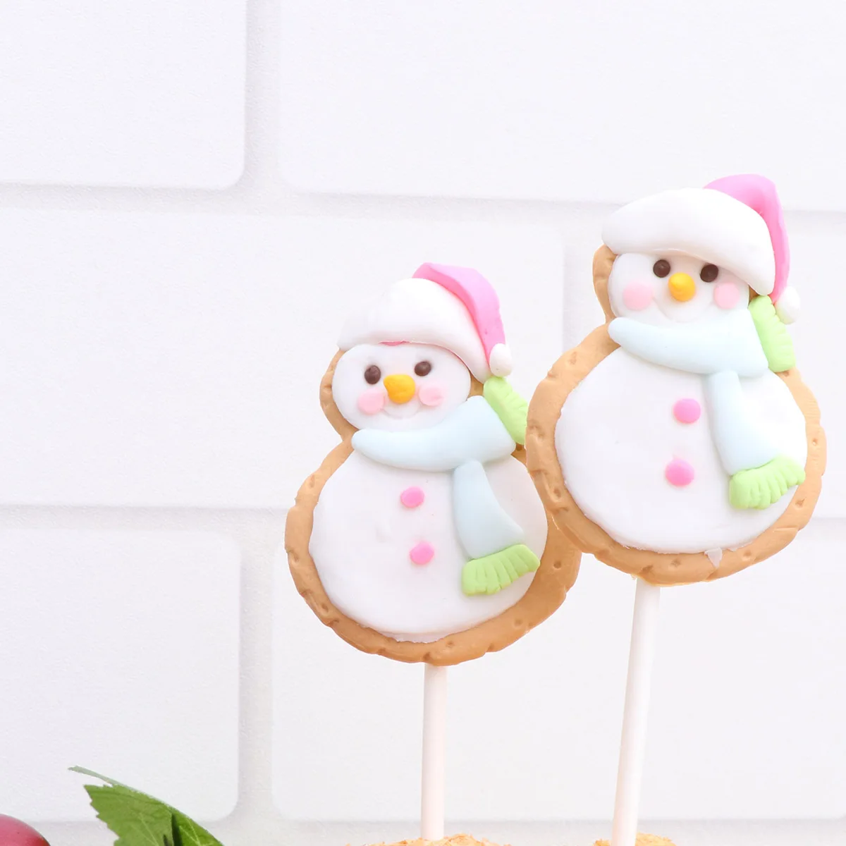 

3pcs Christmas Cake Decor Snowman Cupcake Toppers Polymer Clay Dessert Picks Party Baking Decoration Cake Topper Cupcake Muffin