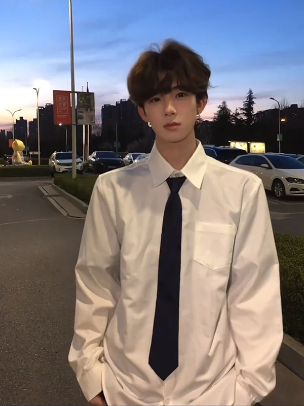 

White Long Sve Men's irt Korean Sle College Faion Inner Wear Formal Suit Casual Youthful Trendy Brand ZHUOCAN