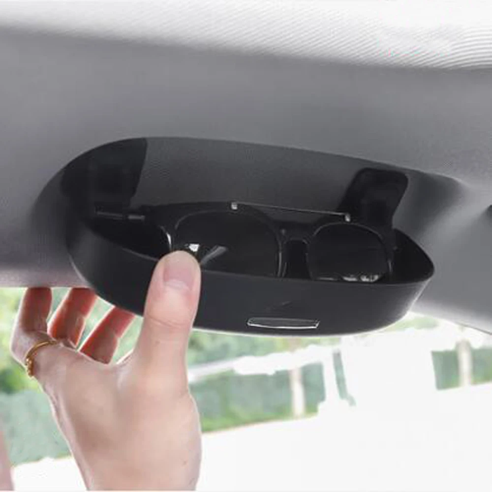 Car styling Car Glasses Box Storage Holder for Volkswagen VW T-ROC T ROC 2018 2019 Sunglasses Case Accessories