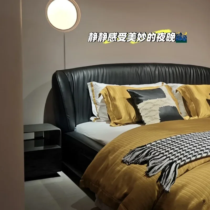 Designer 1.8m master bedroom villa model room, light luxury homestay, soft bag, black leather shell double bed