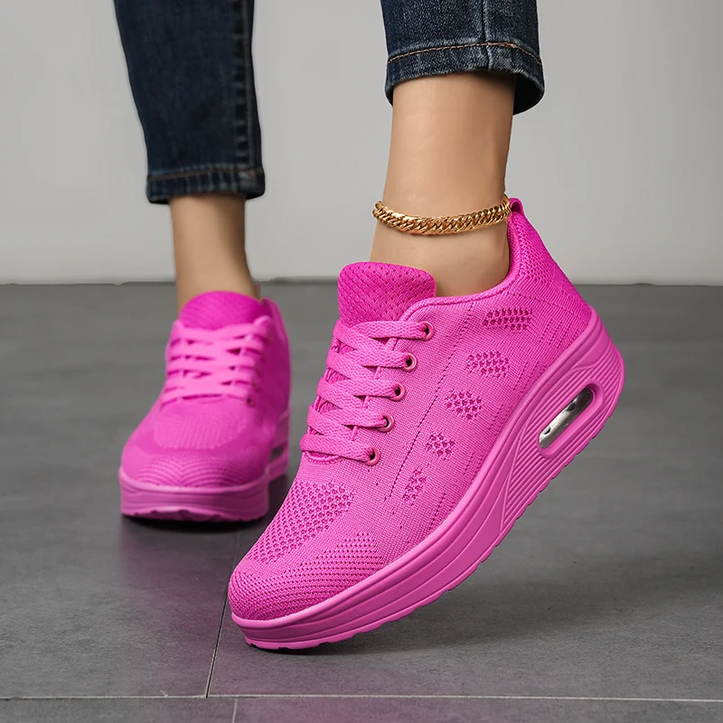 2026 new fashionable and comfortable casual women's shoes, thick soled air cushion rocking shoes, sports shoes, plus size shoes