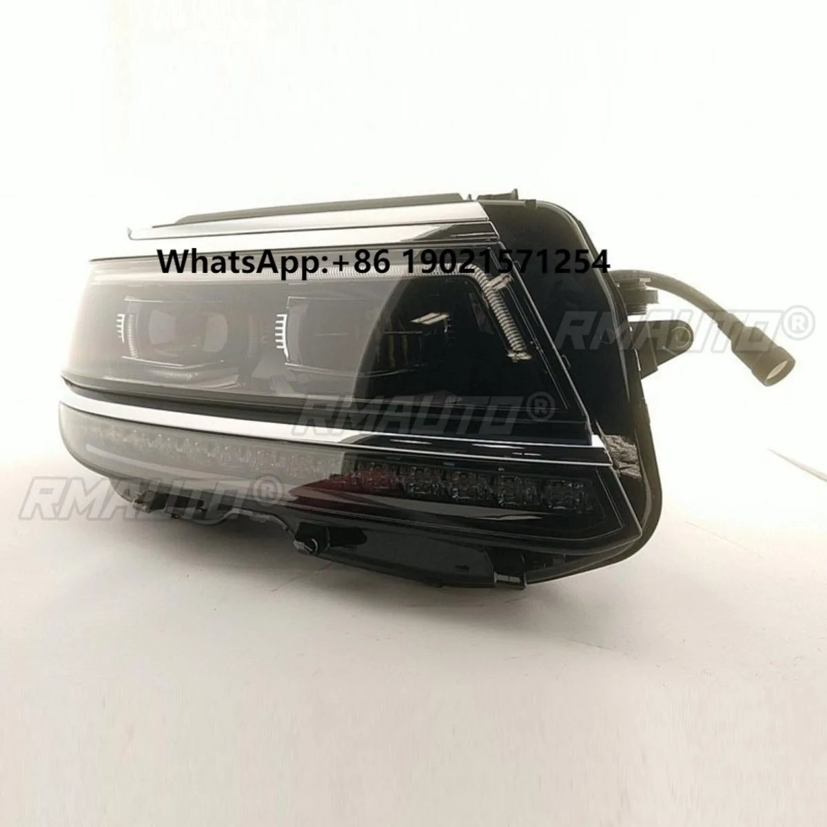 

For Tiguan 2018-2021 LED Fog Lamp Daytime Running Light Waterproof Fog Lamp Car Headlight Assembly 5NL941114A