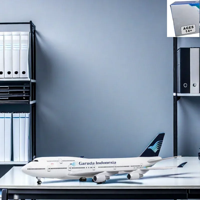 

47CM 1/150 Scale Airplane Model Toys 747 B747 Garuda Indonesia Aircraft Model with Light and Wheels Resin Plastic Alloy Plane