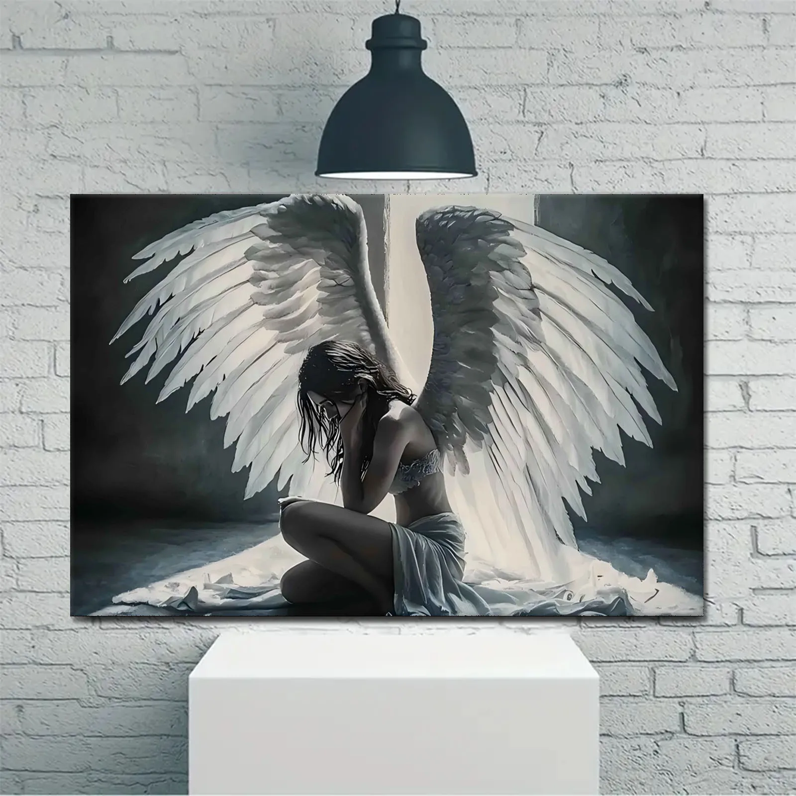 شخصية Serene Angel-Mysterious المجنحة باللون الأحادي اللون - فن قماش عالي الجودة لديكور المنزل، فكرة هدية فريدة من نوعها #5