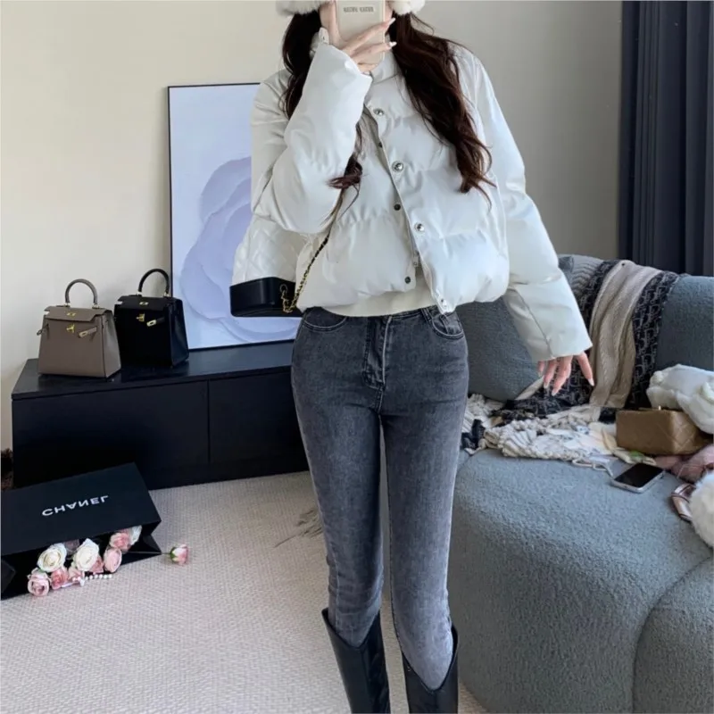 سترة مبطنة بالقطن من جلد البولي يوريثان لخريف وشتاء 2026 معطف أبيض قصير دافئ عصري جديد #5