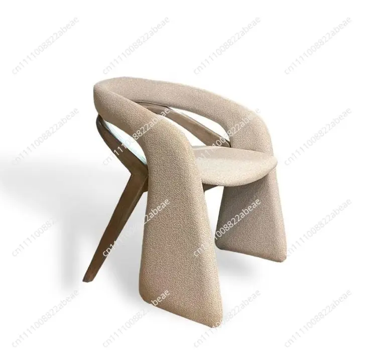 Hot Sales New Arrival Italian Style Designer Fabric Dining Chairs Nordic Modern Wood Chair For Restaurants
