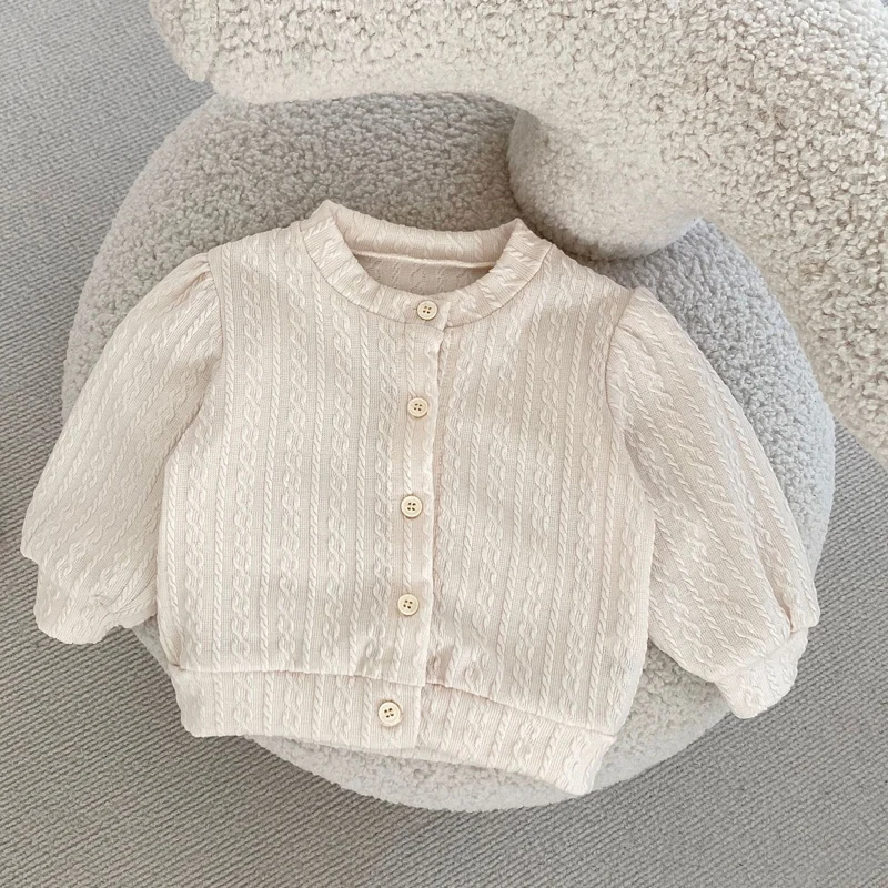 Autumn new baby clothing, 0-3 year old female baby, versatile coarse grain cardigan top, round neck long sleeved essential coat