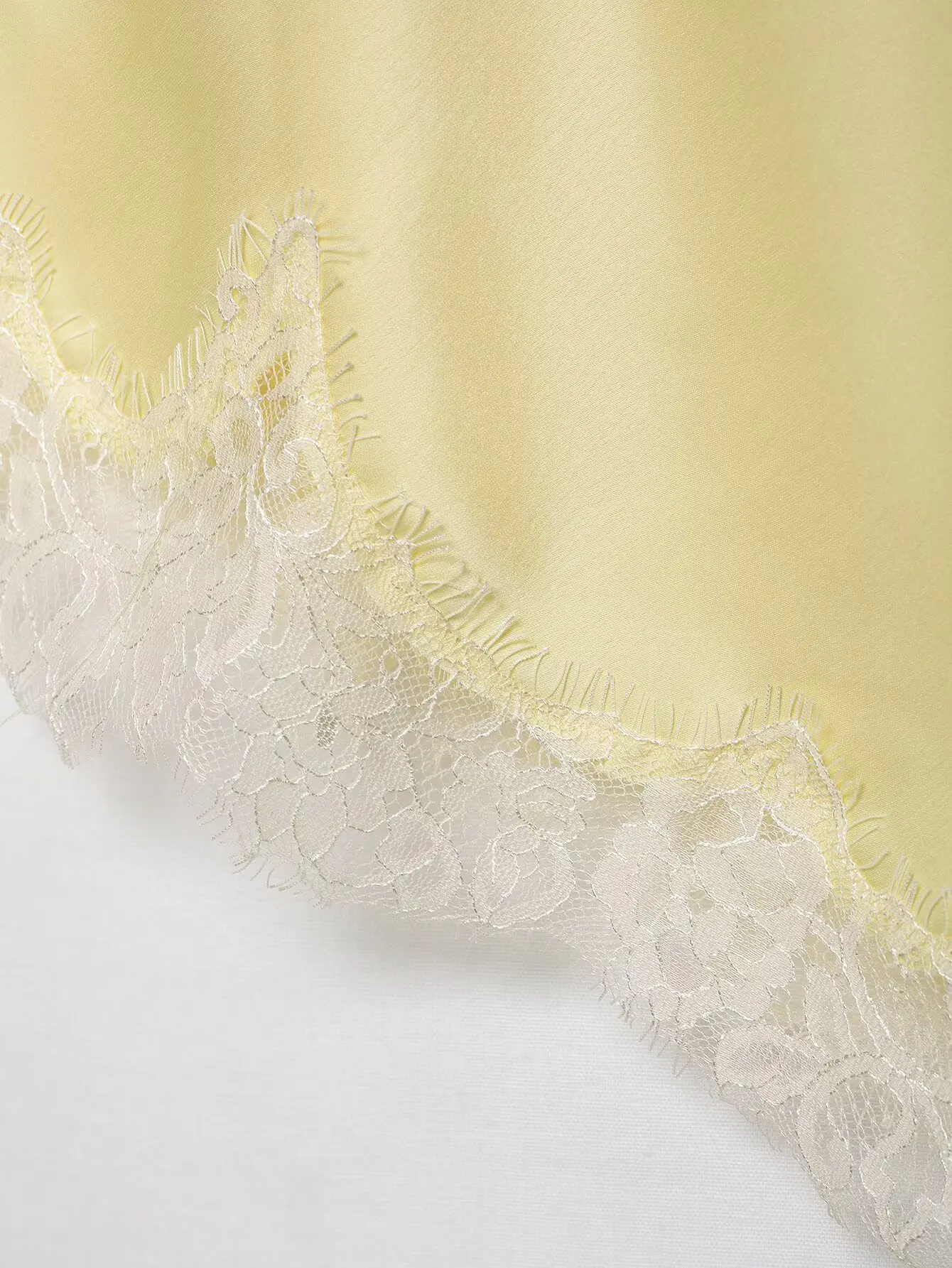 HH Damen Elegantes Spitzen-Camisole-Top mit Spaghettiträgern, Spitzenbesatz, V-Ausschnitt und unregelmäßigem Saum – Sommer 2026 für Hochzeiten und Partys – Detail 11