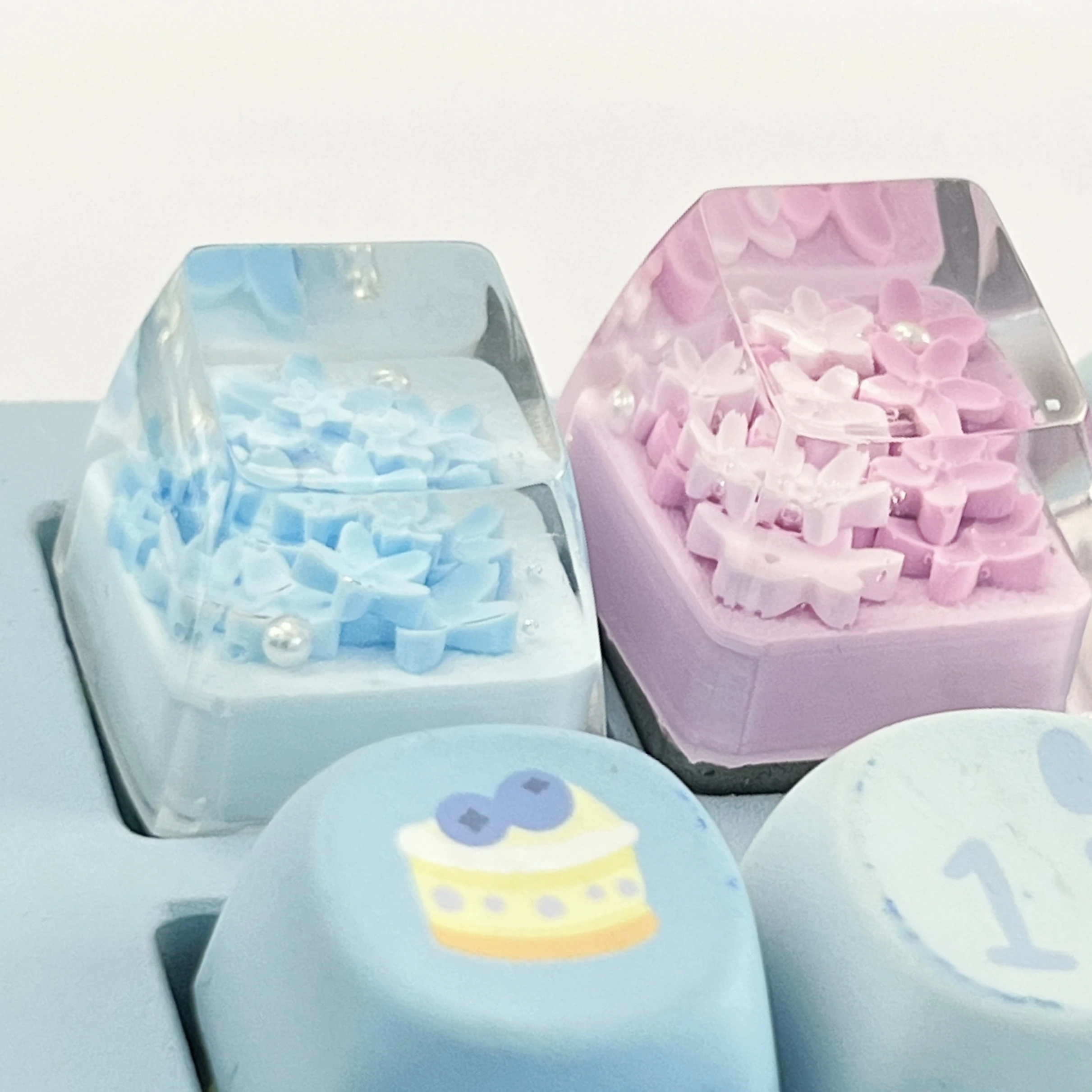 أزهار لطيفة مخصصة كيكابس الراتنج بالتنقيط الغراء الكرز شفافة عبر رمح لعبة ESC لوحة المفاتيح الميكانيكية Keycap