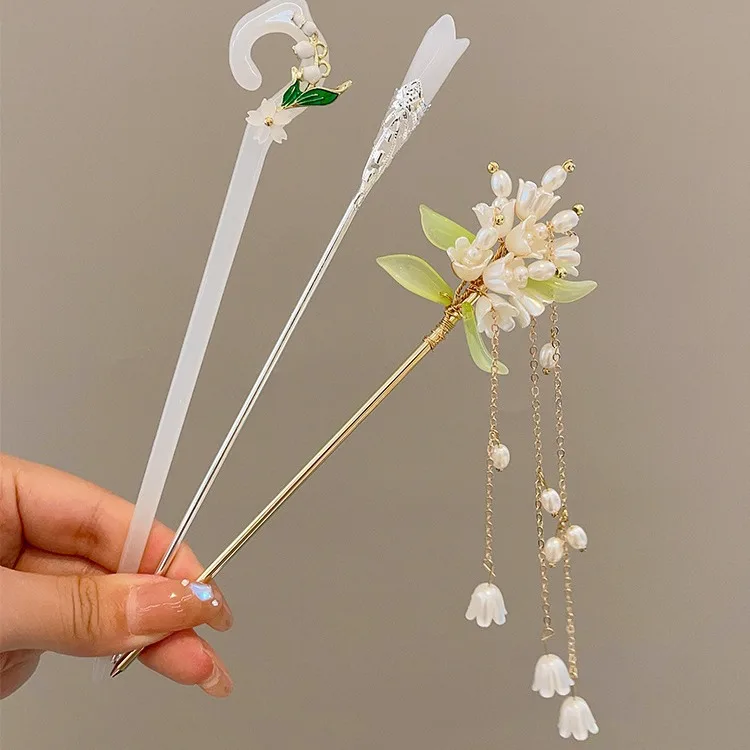 

2024 New Style Metal Bell Orchid Hairpin Girls Wooden Hair Stick Chineses Ancient Costume Pearl Hanfu Hair Accessory