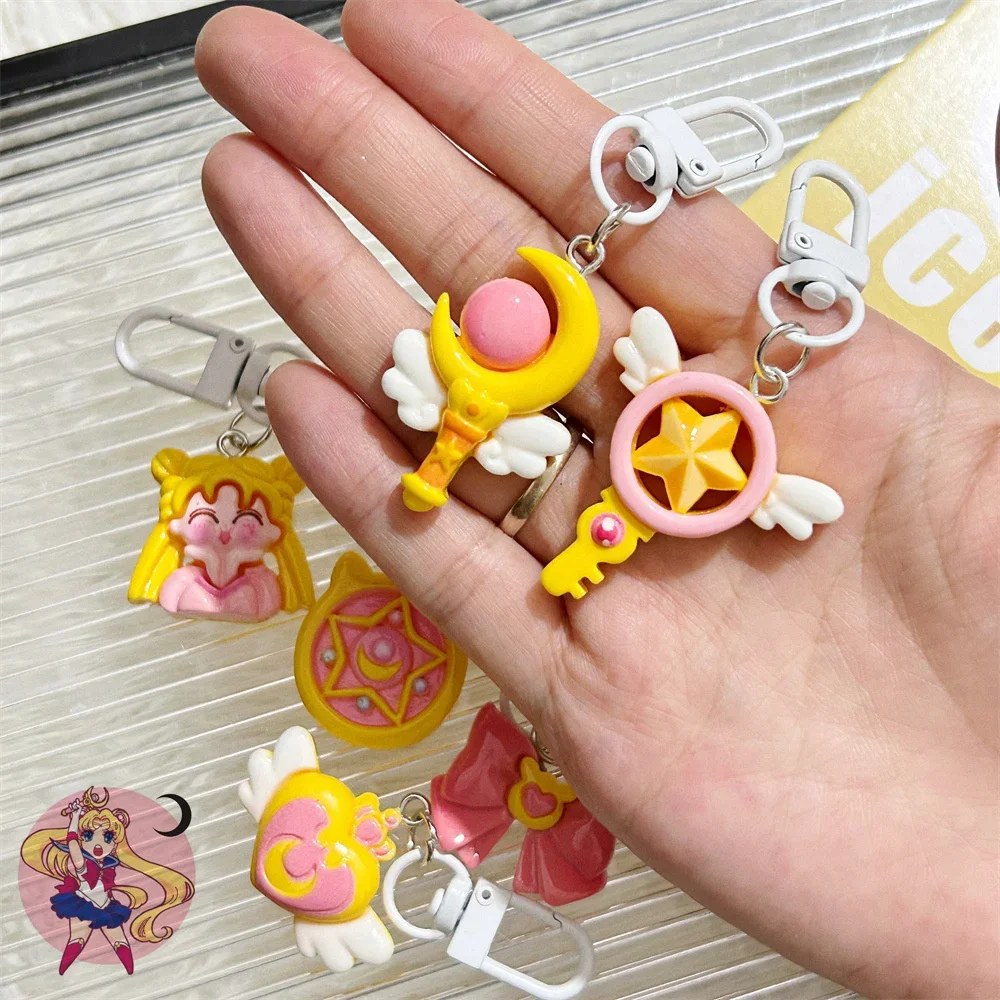 

Cute Sweet Key Chain Cartoon Sailor Moon Anime Key Ring Pink Pendant Magic Wand Backpack Charms Car Decoration Bag Accessories