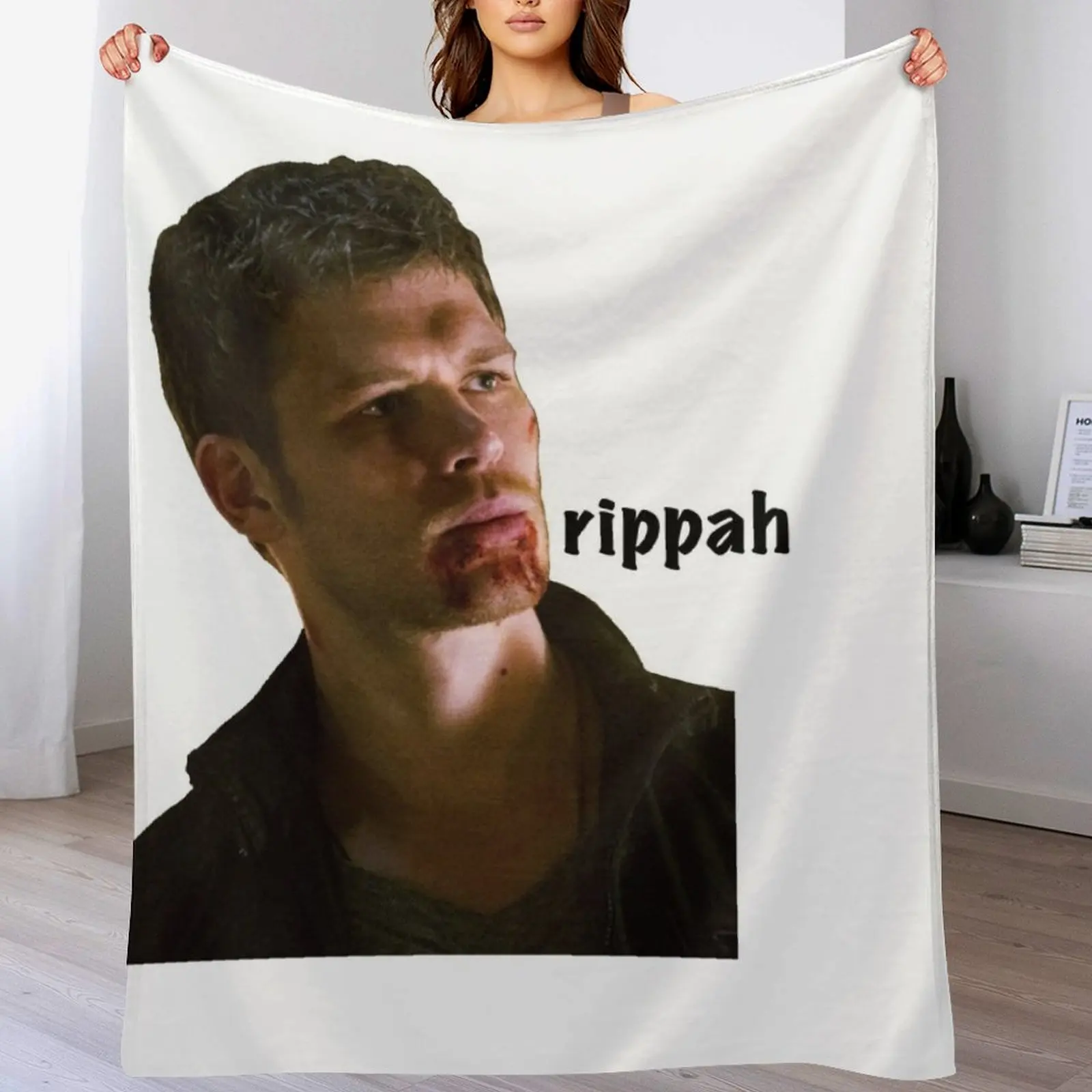 

Klaus Mikaelson arippaha Throw Blanket cosplay anime halloween warm winter Blankets