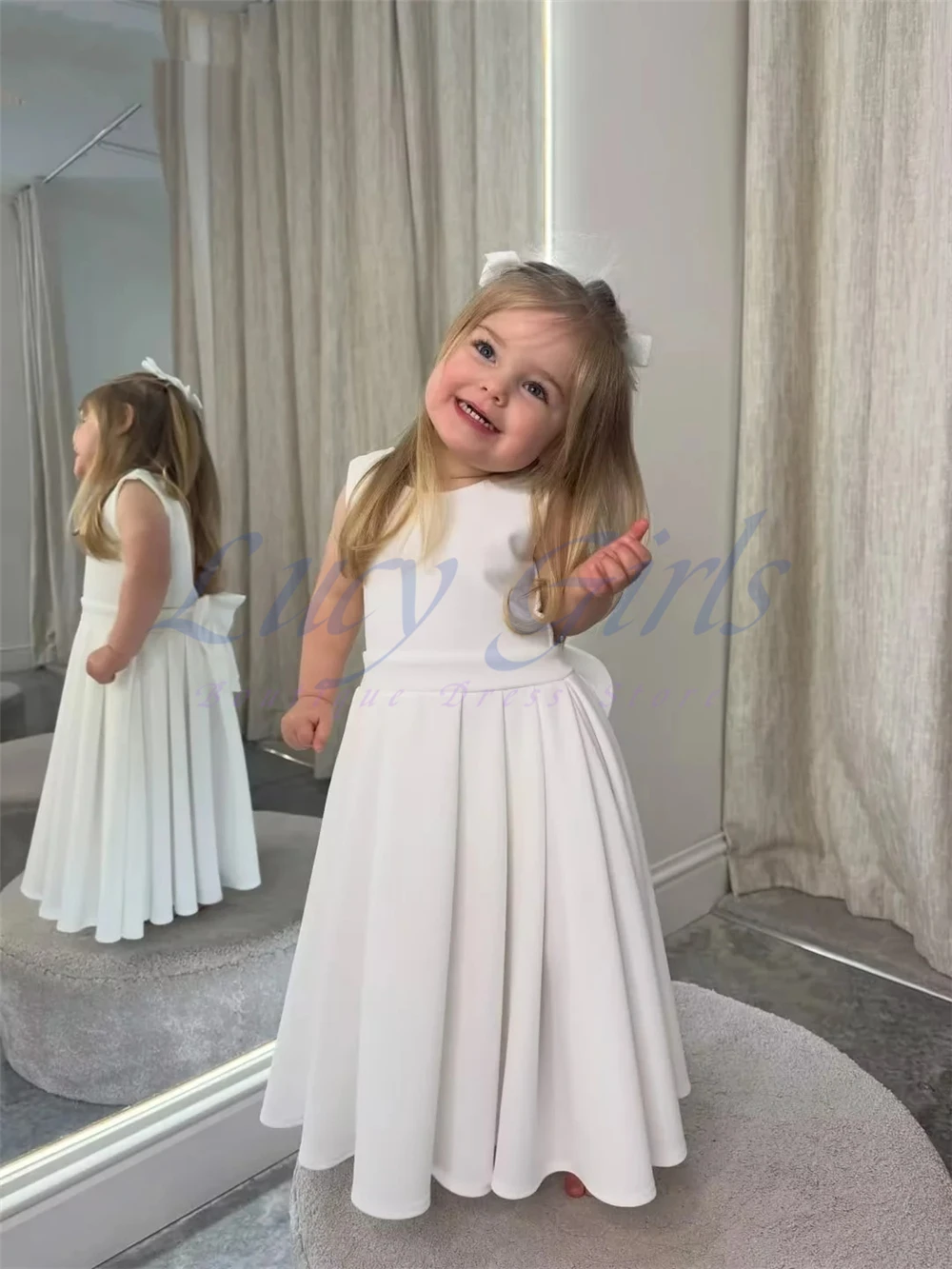 Lovely lvory Crepe Bow Mini Flowers Girl Dress O Neck A Line Wedding Birthday Party Ball Dresses Tiered Kid Prom Gown Customize