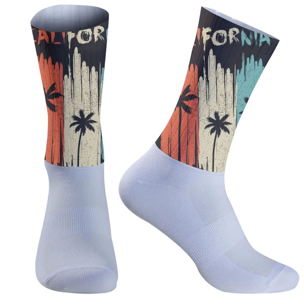 

2025 Новые легкие и дышащие велосипедные носки, разблокирующие скорость и комфорт