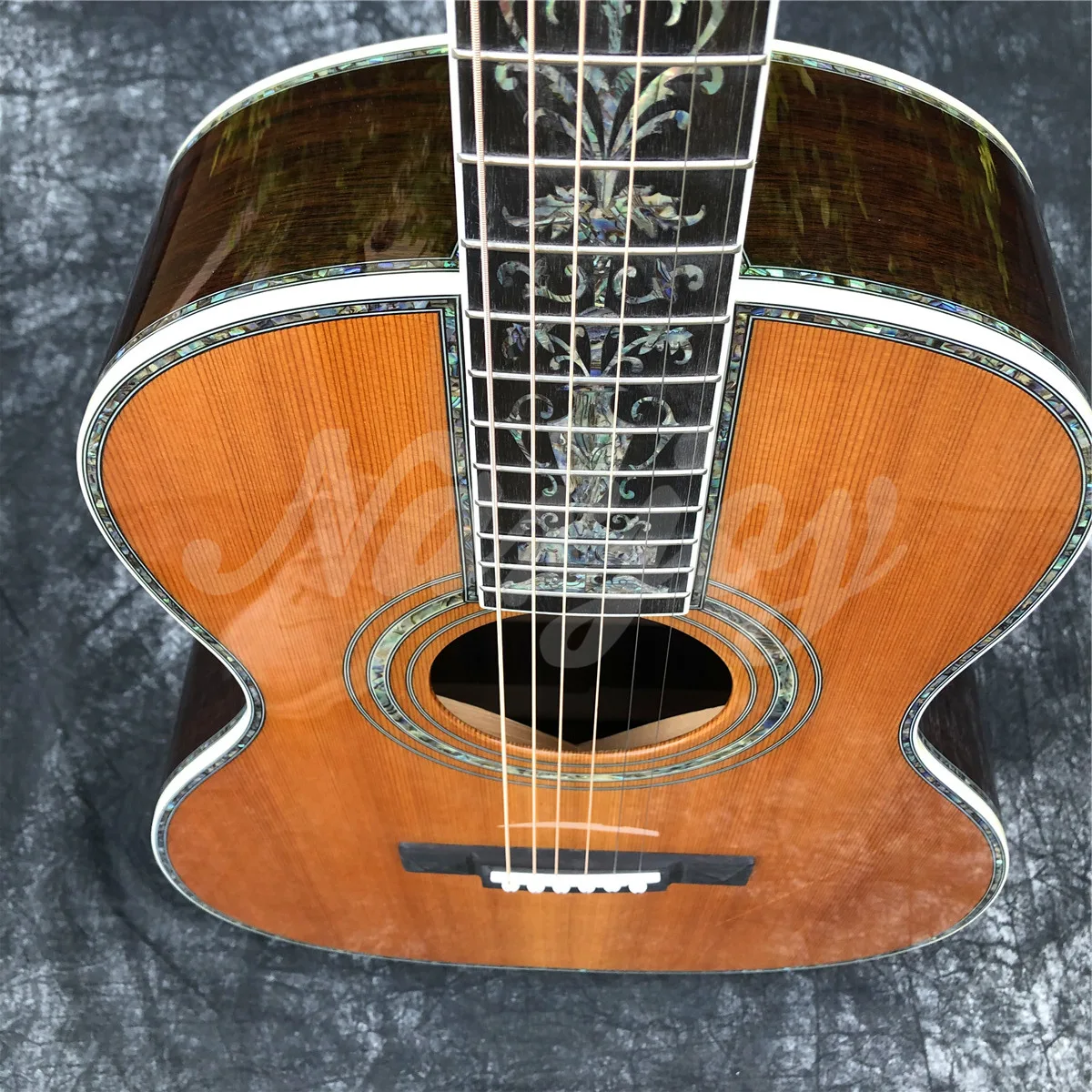 39 Inches ooo Type Solid Cedar Top Acoustic Guitar Abalone Inlays Rosewood Body Ebony Fingboard Guitar