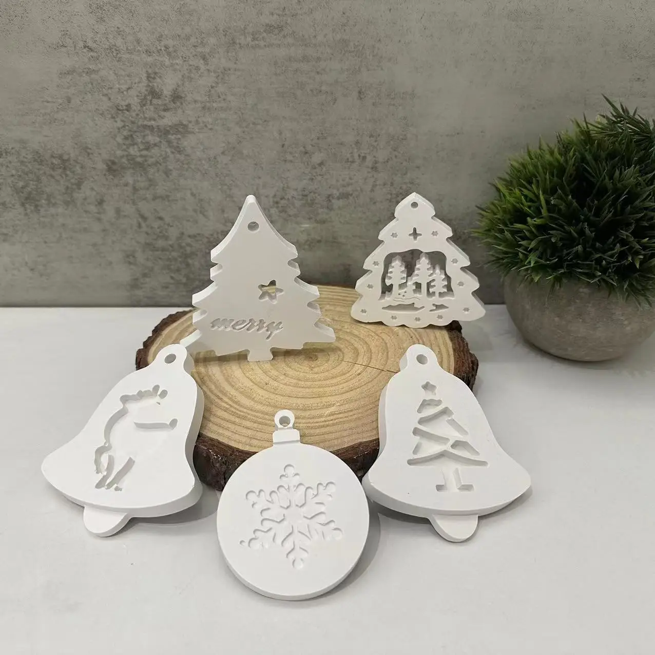 Christmas Pendant Silicone Mold DIY Epoxy Resin Mold Elk Christmas Tree Hanging Tags Plaster Mold DIY Gift Home New Year Decor