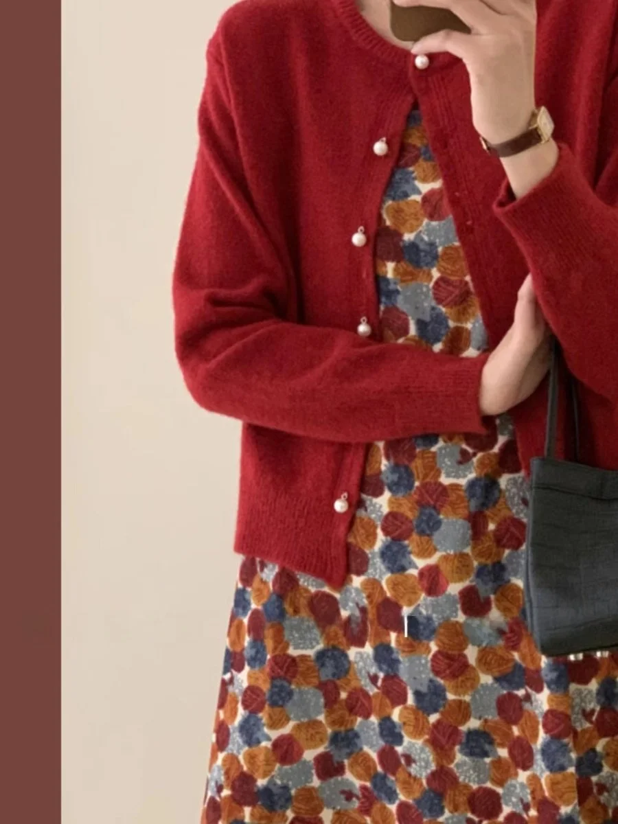 

Thick Knitted Pearl Button round Neck Sweater Coat Inner Wear Outerwear Standard Fit Long Sleeve Commute Style Pure Color