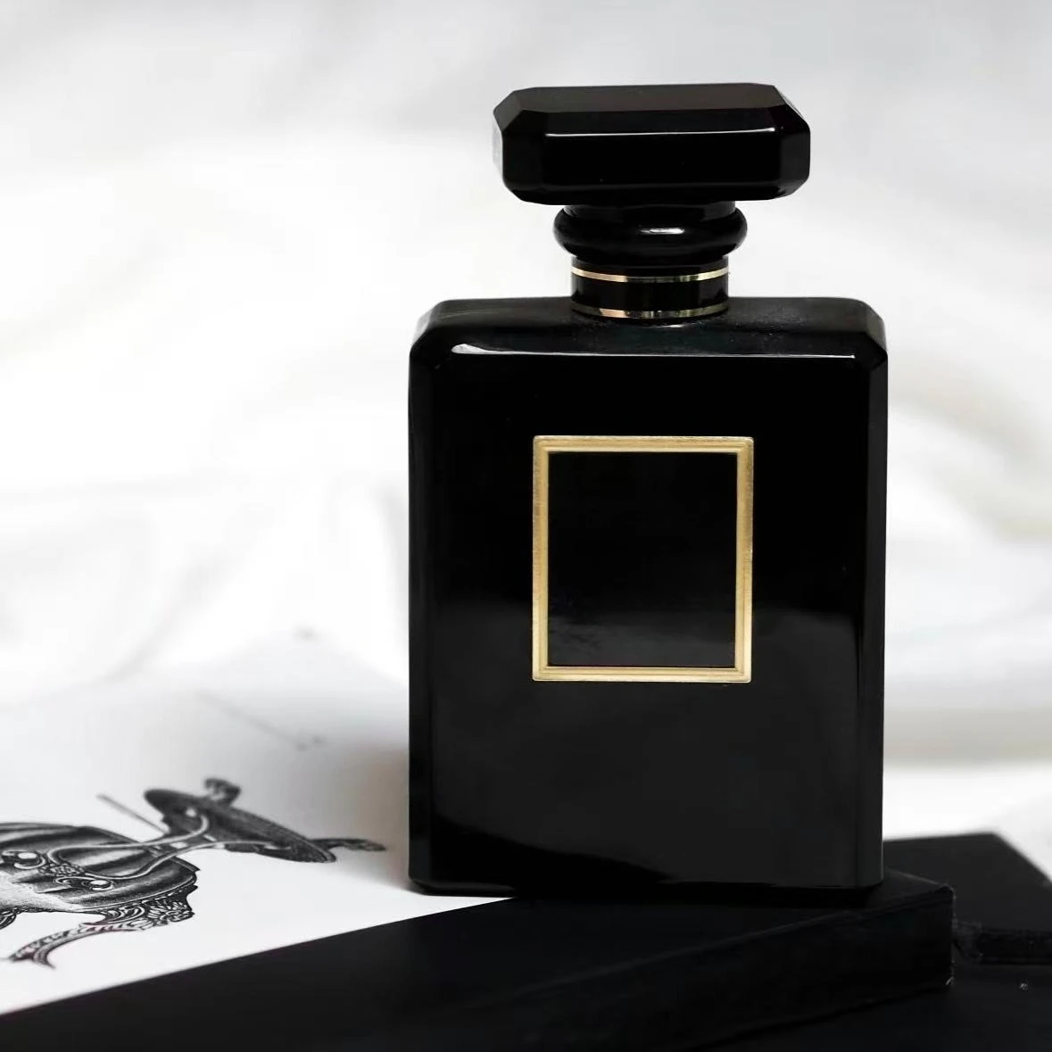 100ML 高級ブランド香水 フレッシュな柑橘系の香りと鮮やかなオレンジブロッサムの香り エレガントな女性らしさ 長続きする香り