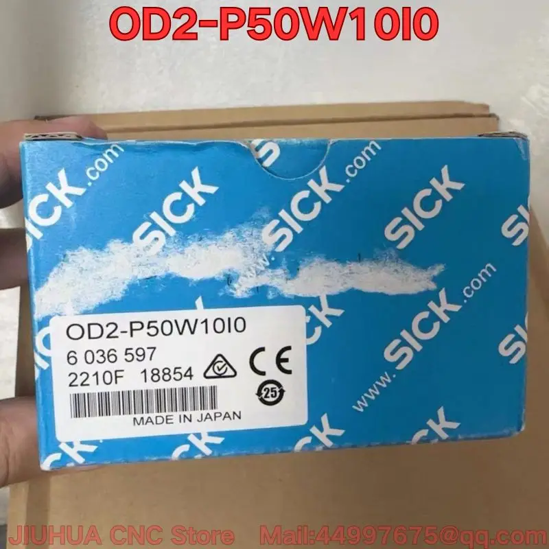 New OD2-P50W10I0 displacement sensor