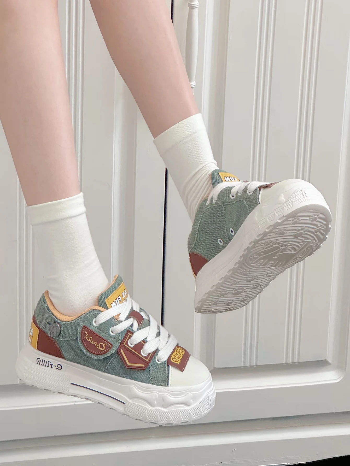 QAND 2026 New Four Seasons Retro Denim Light Green Unisex Casual Skateboarding Shoes Thick soled Height Increasing Board Shoes