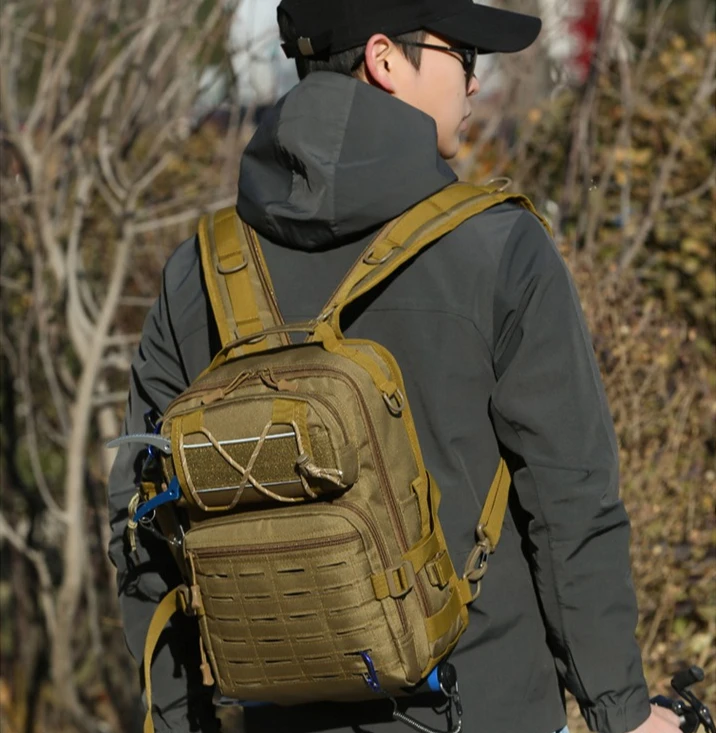 Wear-resistant Oxford fabric tactical outdoor lure bag, multi-functional crossbody single-shoulder bag, men's sports bag