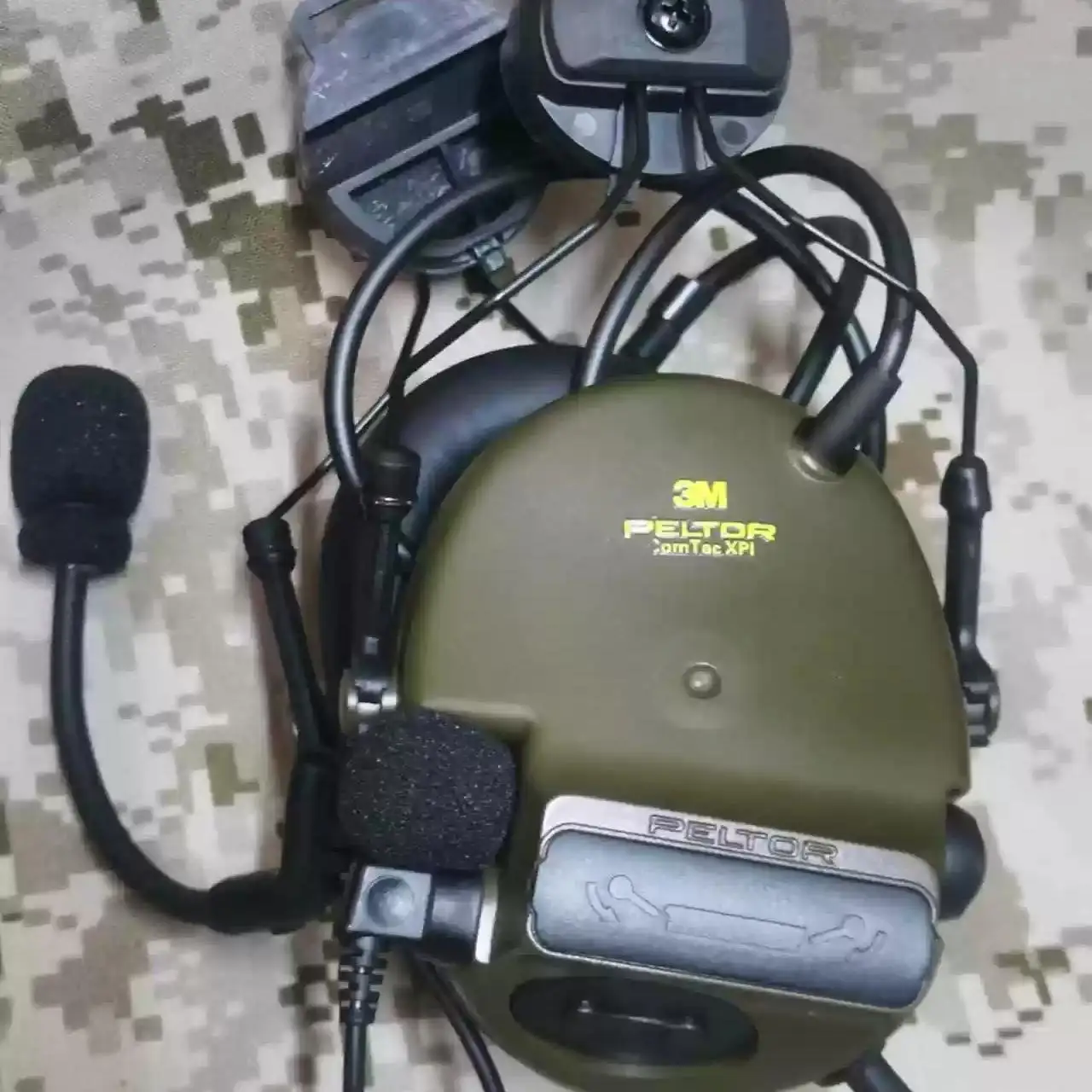 TCA COMTAC XPI VI PELTOR（ARCハンガー付き、ピックアップノイズ 