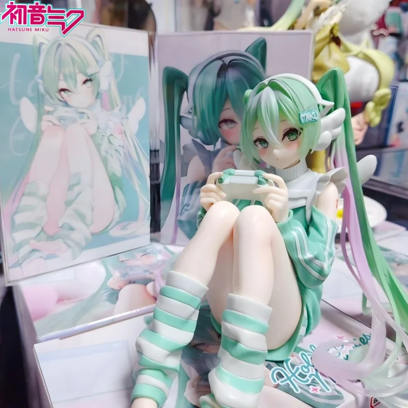 in-stock-genuine-banpresto-hatsune-miku-holiday-memories-game-figure-anime-model-action-toy-gifts