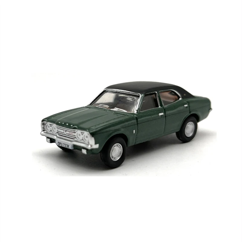 1:76 Scale Diecast Alloy Ford Cortina MKIII Vintage Car Model Classic Nostalgia Adult Toy Collection Souvenir Static Display