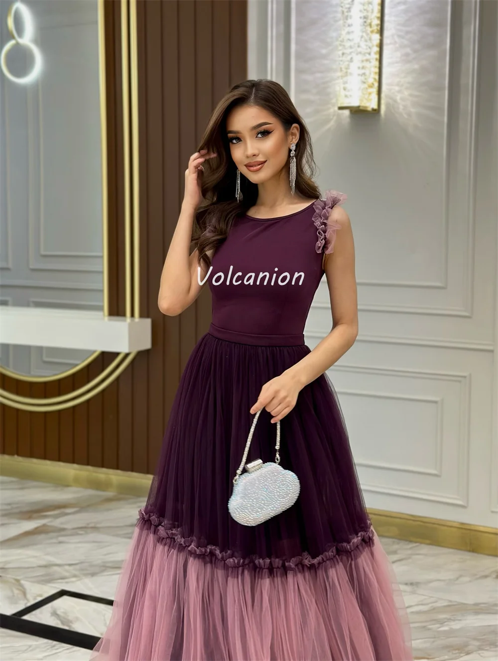 맞춤형 현대 스타일 크기 사용 가능 Tulle Draped Ruched Ball 가운 보석 긴 드레스 맞춤형 행사 드레스 고품질