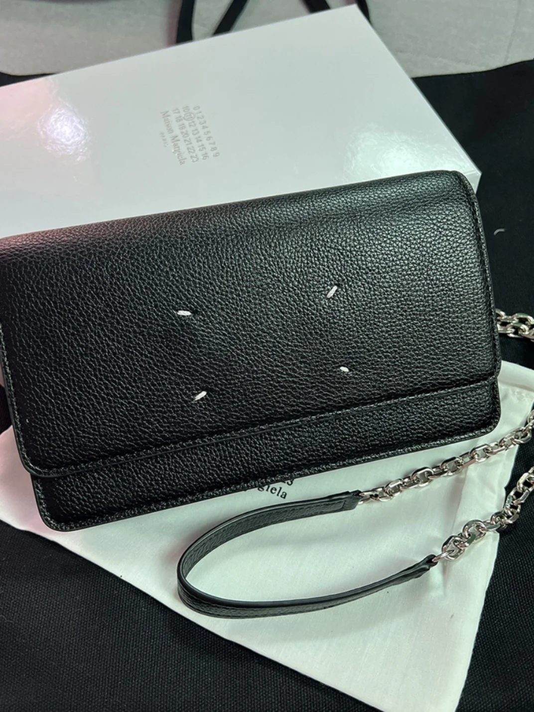 European and American 2024 New  Long Chain Wallet Full-grain Leather Shoulder Bag Square Sling Bag Mobile Coin Purse