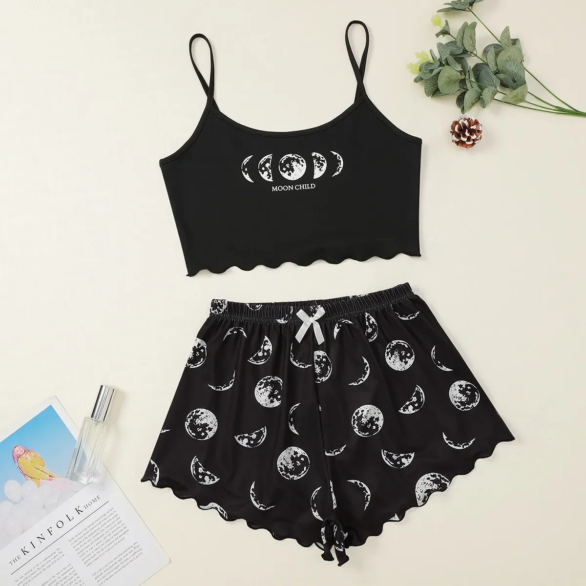 Summer Sleepwear Women Pajama Set Camisole and Shorts Pink Black Moon and Planet Print Comfortable Casual Suit