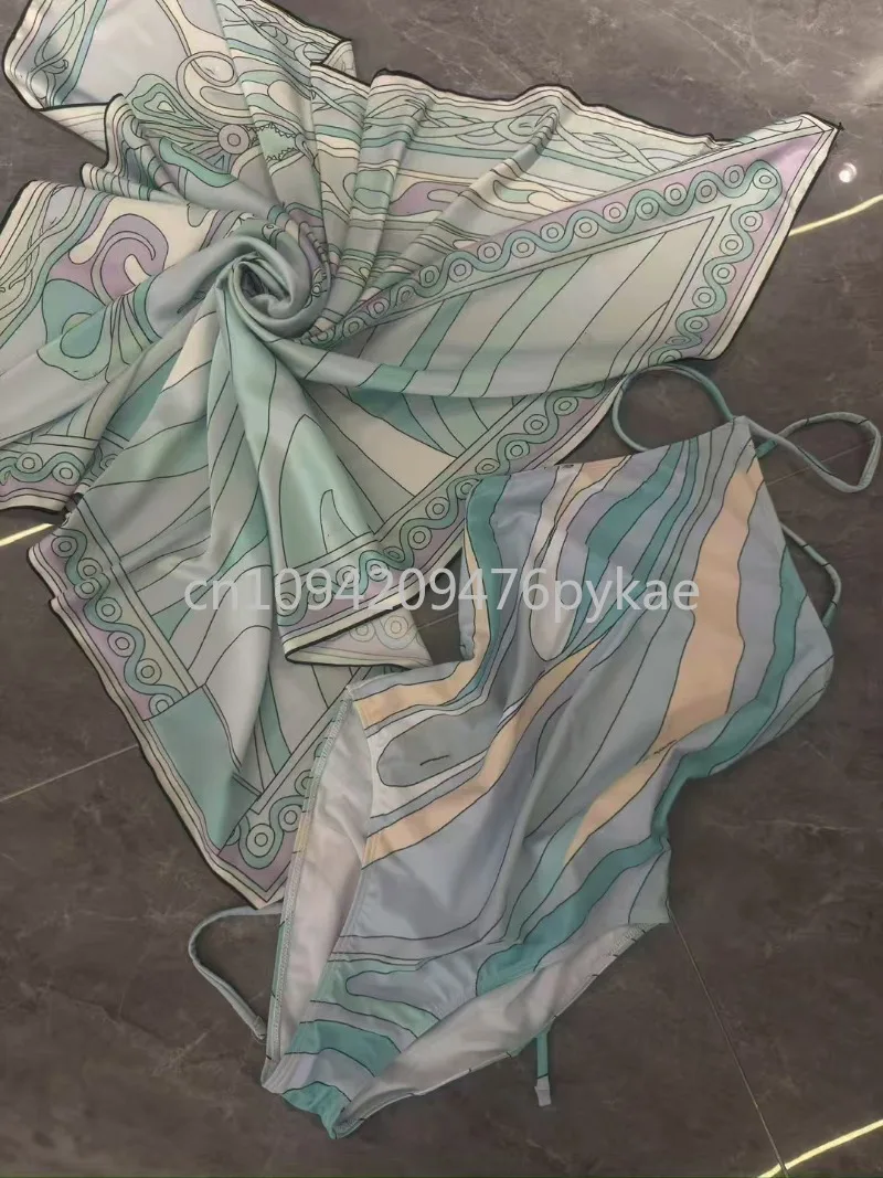 Luxury Design ผู้หญิงผ้าพันคอสีฟ้าชุดว่ายน้ํา Designer ยี่ห้อ Lady Beach ชุดว่ายน้ํา