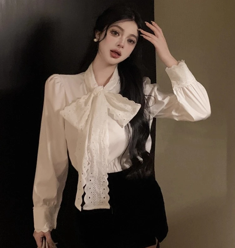 Lolita Sweet Bow Wit overhemd met lange mouwen Dames herfst en winter Frans los en chic Leeftijdverminderend Mode Veelzijdige top
