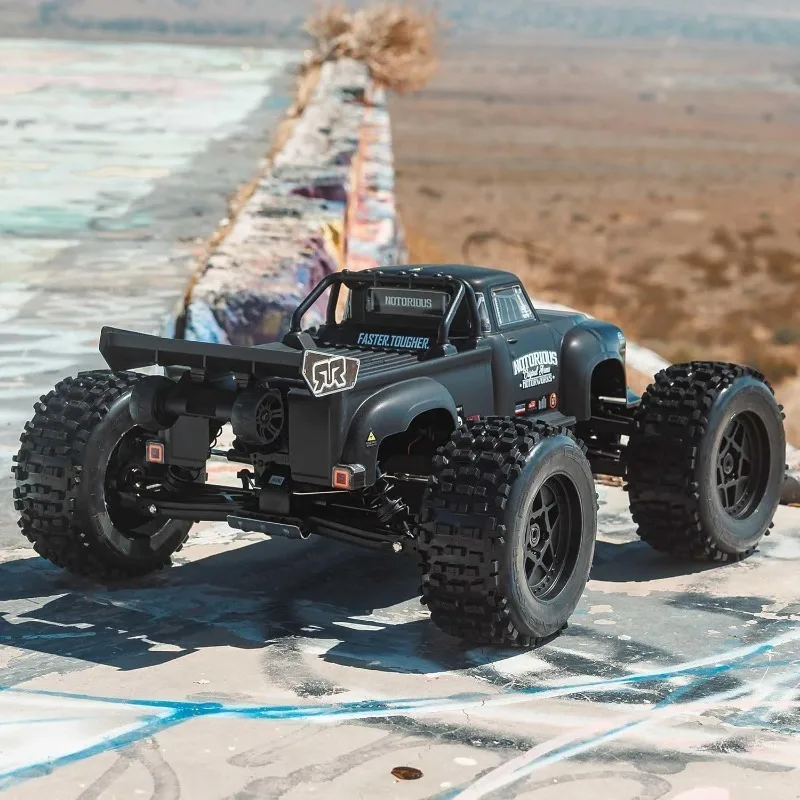 شاحنة RC 1/8 سيئة السمعة 4X4 6S BLX BRUSHLESS V6 Stunt Truck RTR (البطارية والشاحن غير متضمن)، (أسود)، ARA8611V6T1