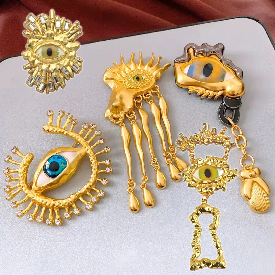 Big Eye Pins Vintage Decoration Crafts Luxury Eye Of Evil Pins Devil Teary Eyes Goat Head Tassels Badges Home Decor