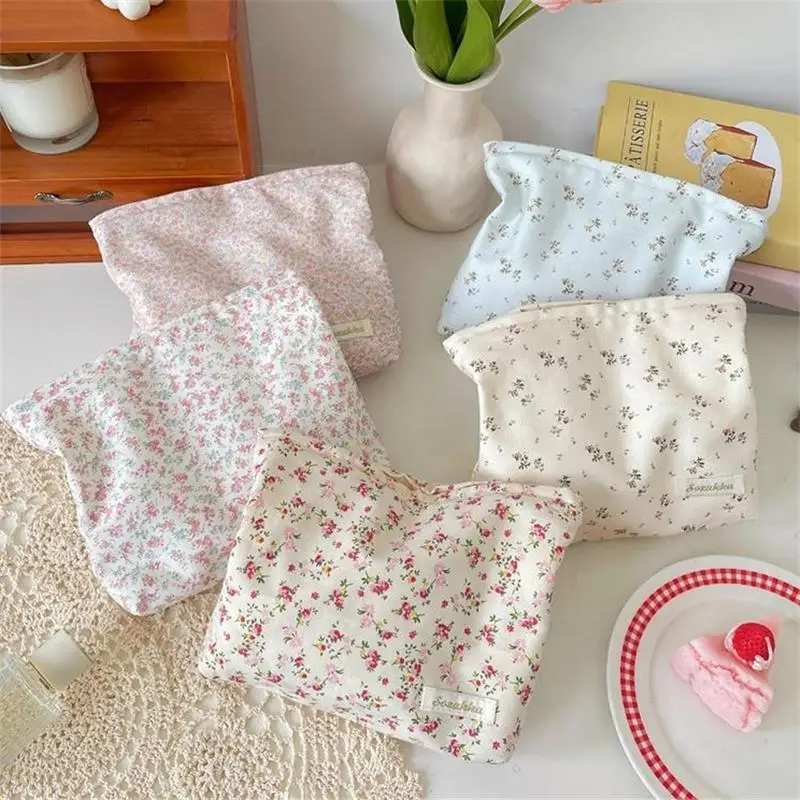 Leuke zoete bloemen make-up tas met grote capaciteit, draagbare reismake-up organizer, dames clutch, girly toilettas, etui