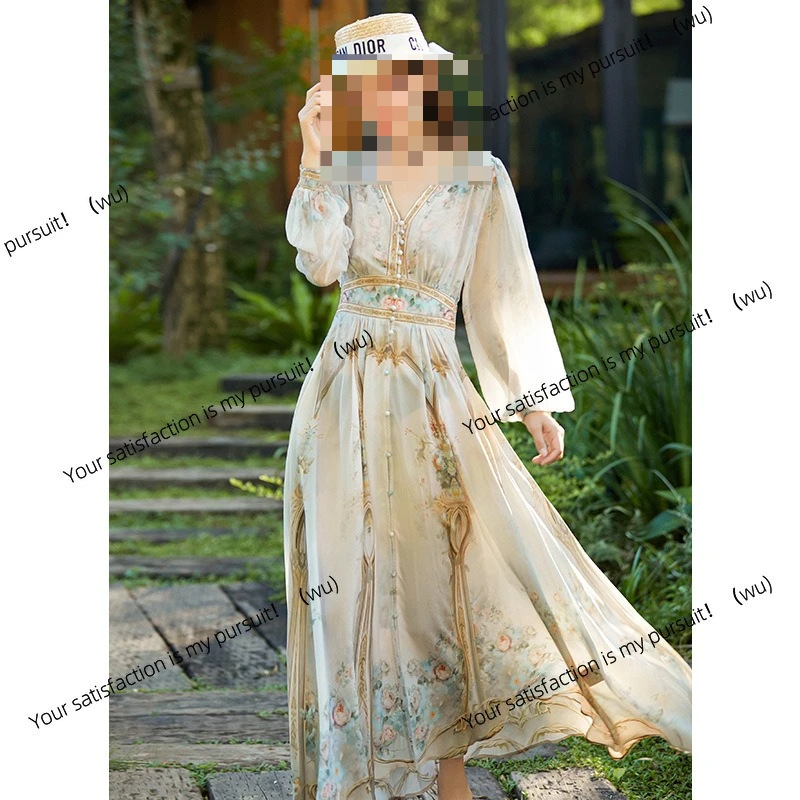 

Владелец рекомендует легкий роскошный высококачественный шелковый шелковый принт с длинными рукавами, облегающий v-образный вырез, длинный.