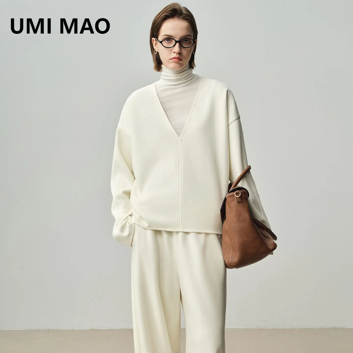 UMI MAO Casual Chic Layered V-Neck Pullover Loose Hoodie Women's Soft Elastic Waist Banana Leggings Femme Y2K