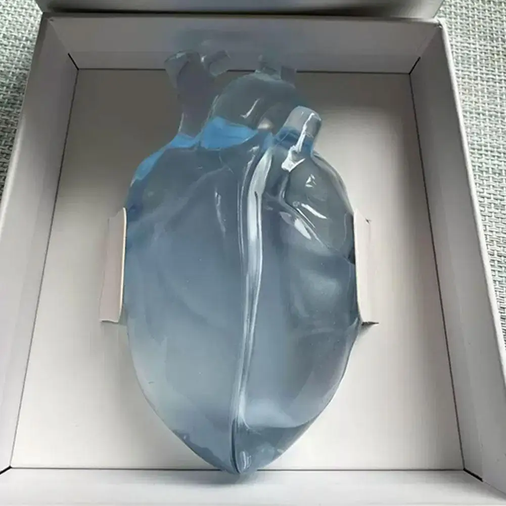 AirPods 4 保護カバー液体透明肌に優しいシリコーンイヤホンケースユニークなハート型イヤホンバッグ