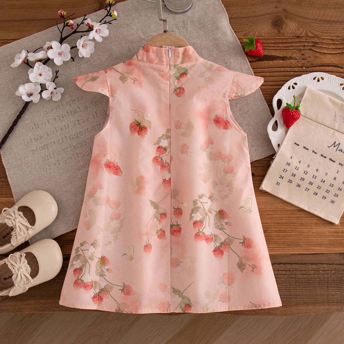 Summer New Strawberry Printed Baby Girl Dress With Retro Style Children'S Pink Clothing (9 Months -4 Years Old)