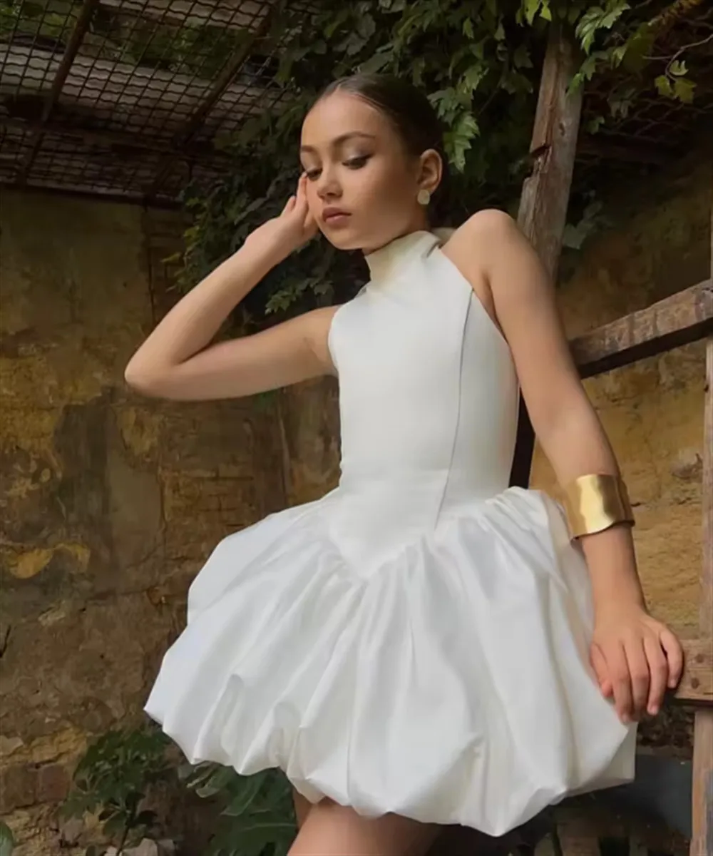 

Elegant White Flower Girl Wedding Dress Halter Sleeveless Short Mini Dress Kids Satin Birthday Party Holy Communion Ball Gown