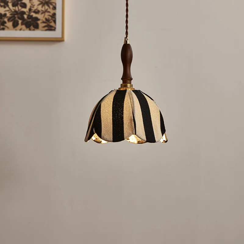 

French Style Bedroom Bedside Pendant Lamp Retro Homestay Restaurant Bar Counter Chandelier Nanyang Lighting Fixtures