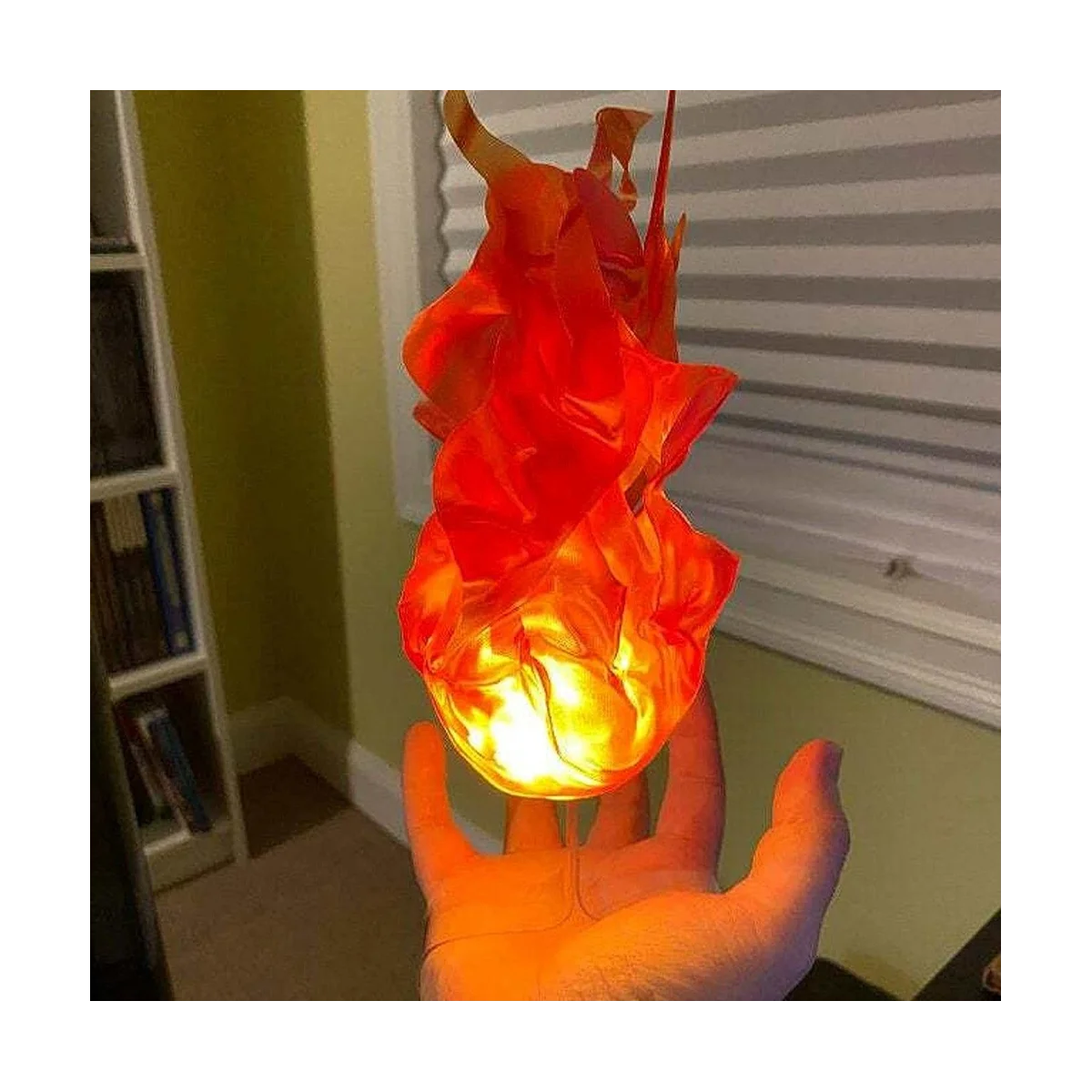 Забавная игрушка на Хэллоуин, волшебный огненный шар на руке, украшение для дома, светящийся огненный шар, изысканные украшения, Искусственный Красный
