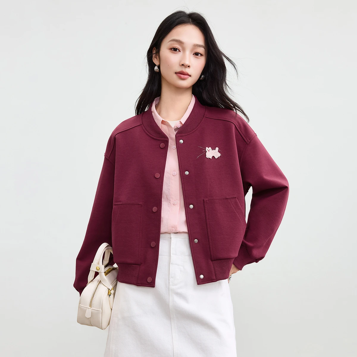 

SENTUBILA Women's Coats 2025 Autumn Casual Knit Round Neck Baseball Jacket Sporty Long Sleeve Pocket Female Short Coat 153WE2051