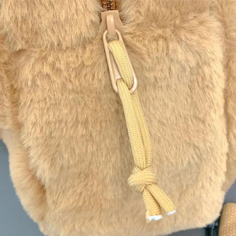 Süße Umhängetasche Capybara Itabag Reißverschlusstasche Geldbörse Transparente Puppentasche Kleinartikel Tasche Abzeichen Aufbewahrungstasche Anime Rucksack Reisen