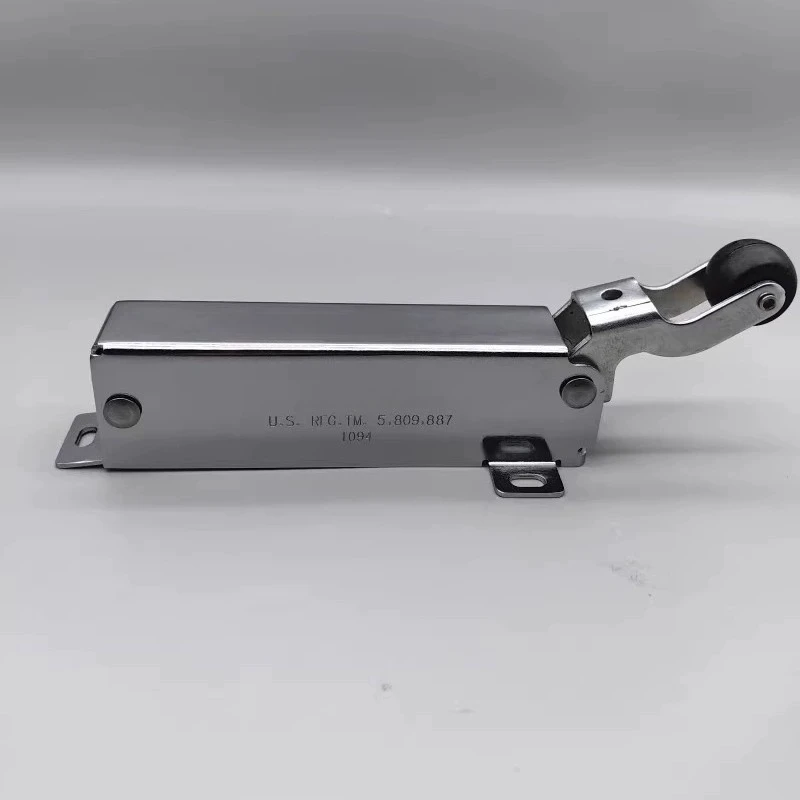 

1094 Cold Storage Door Accessories Regressor Door Closer 3212100