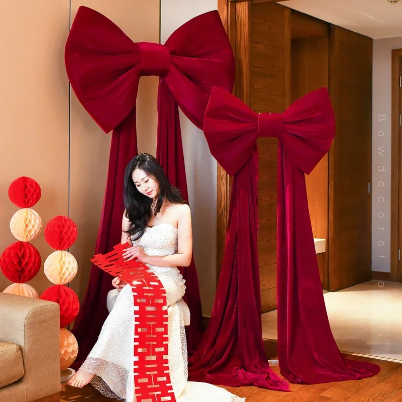 

Giant Red Velvet Bow For Wedding Backdrops Engagement Wall Decoration, Hall Shop Window Display, Party Photography Props