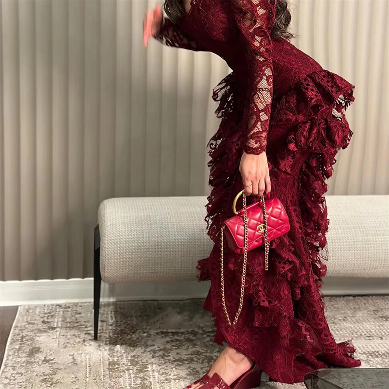 부르고뉴 레이스 인어 이브닝 드레스와 계층화 된 프릴 스윗하트 넥 라인 댄스 파티 드레스 긴 쉬어 레이스 슬리브 칵테일 드레스