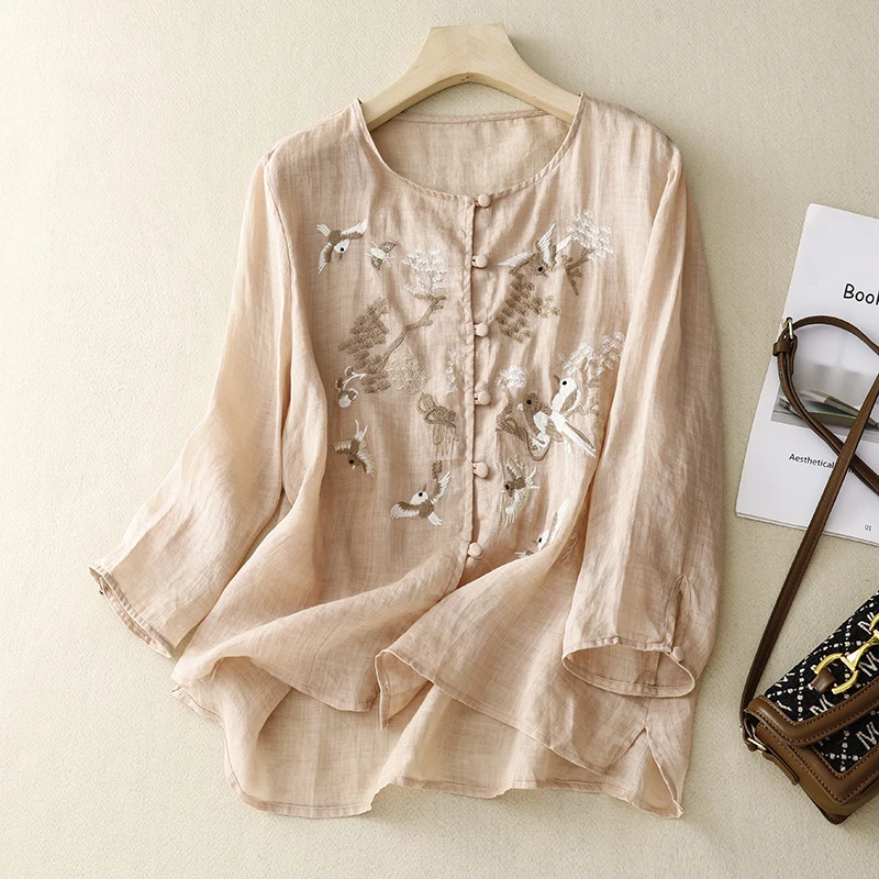 

Elegant Large Size Women's Shirt Embroidered Fashionable Spring Autumn New Style National Style Blouse Outerwear