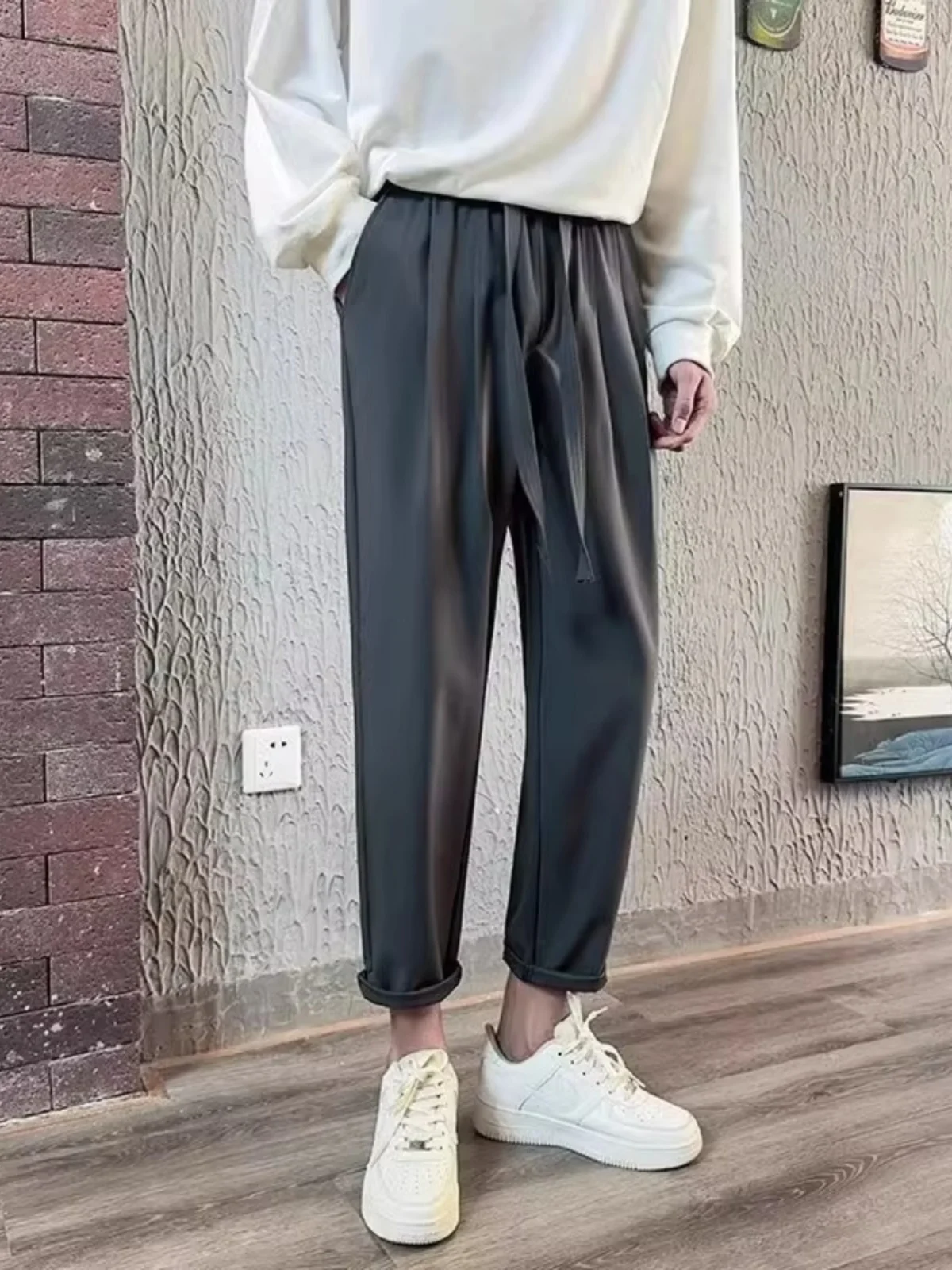 

Ice Silk Men's Summer Casual Pants Loose Wide Leg Trousers Folded Drapey Straight Leg Faionable Youthful Sle Comfortable Fit